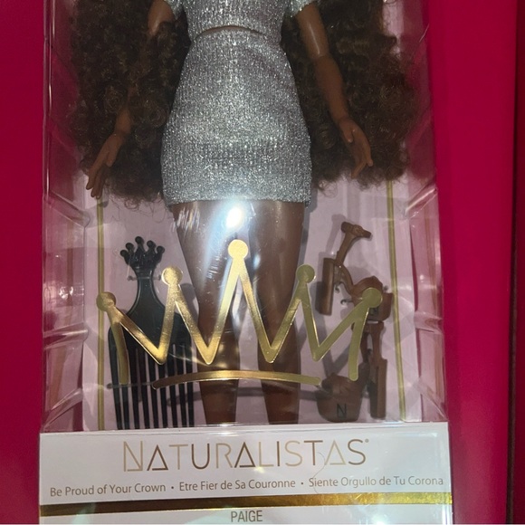 PAIGE Curly Brown Wig with Silver Dress - Picture 6 of 6